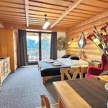 Hotel Cztery Pory Roku