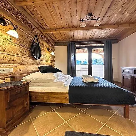 Cztery Pory Roku Hotel